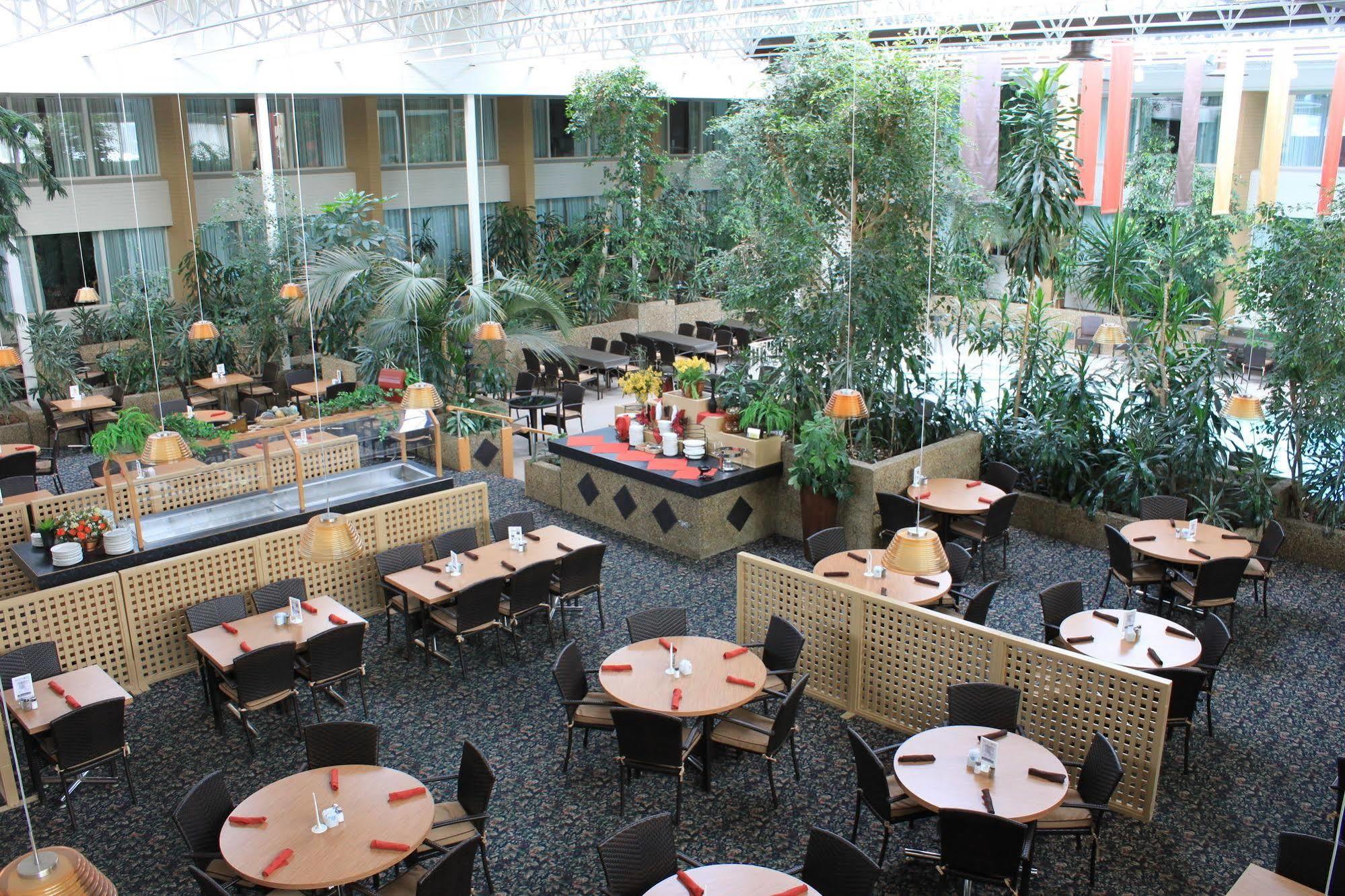Westlock Inn & Conference Centre Экстерьер фото